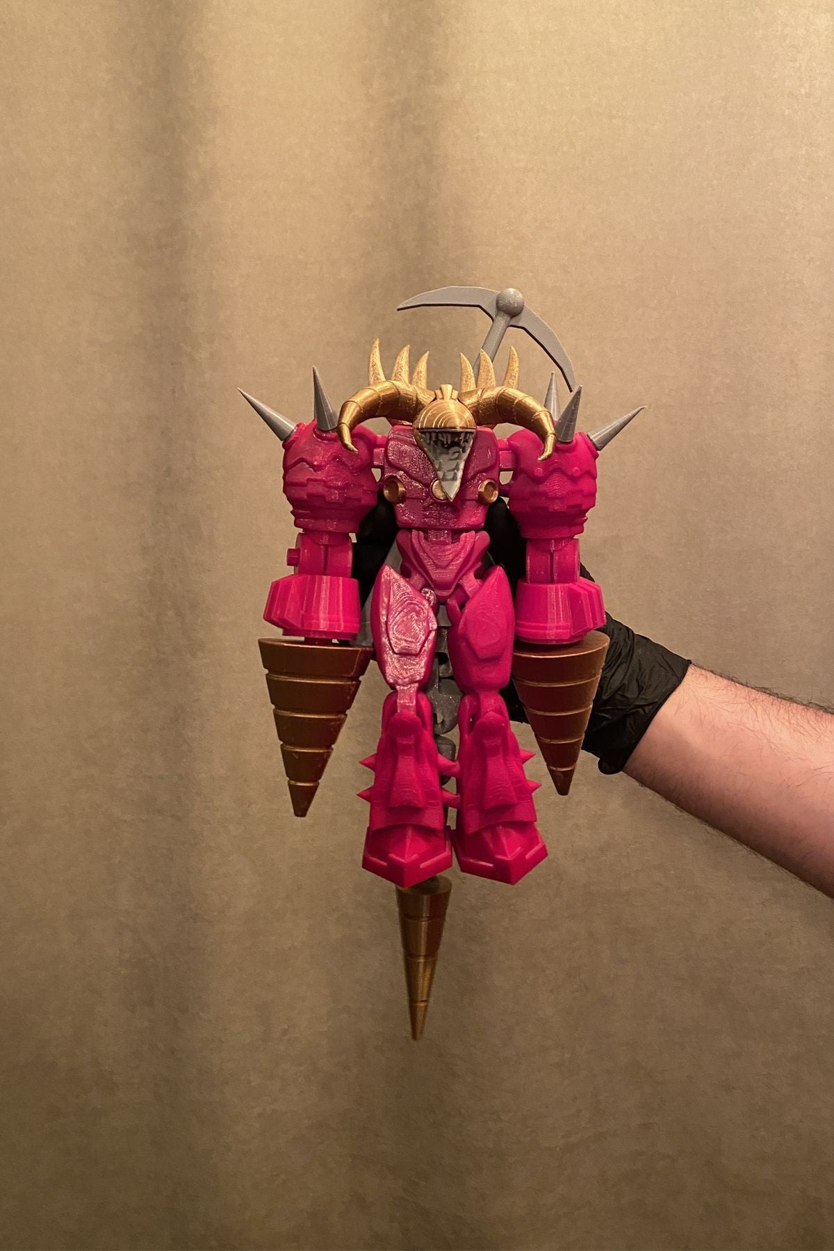 Skibidi Toilet Multiverse - Mega Titan Speakerman Hareketli Figür (26 CM) Büyük Boy