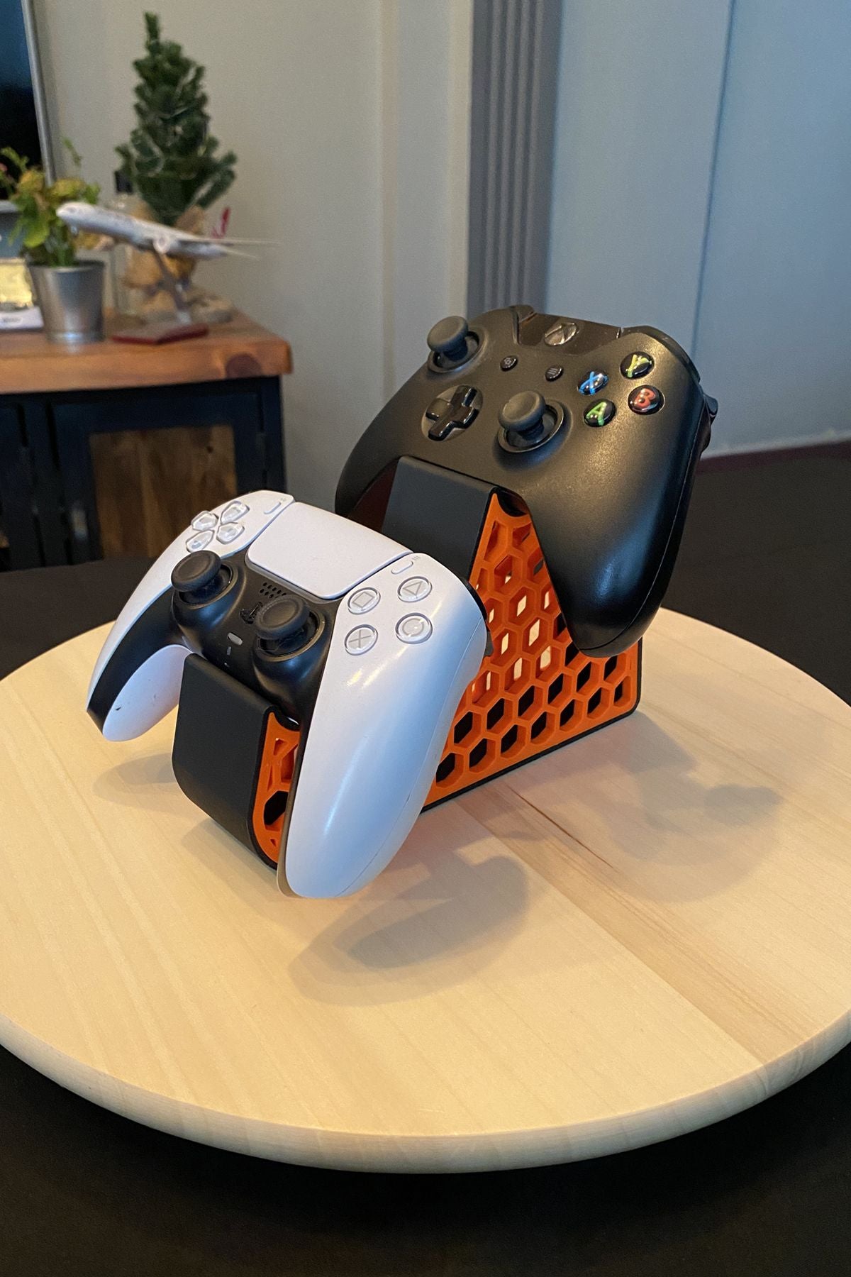 İkili Xbox ve PS5 Oyun Kolu Tutucu Controller Stand Tüm Oyun Kolları ile Uyumludur
